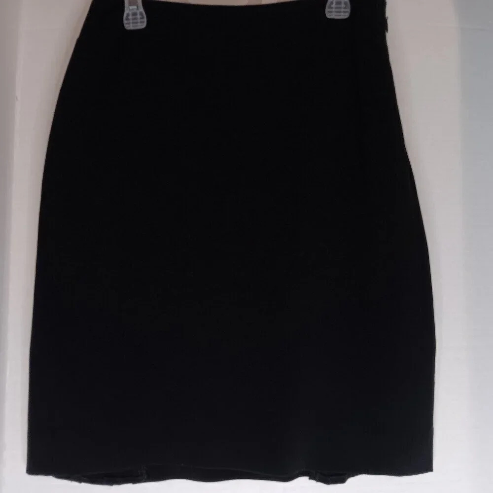 Ann Taylor Pencil Skirt Black Size 2 w/Pleats
